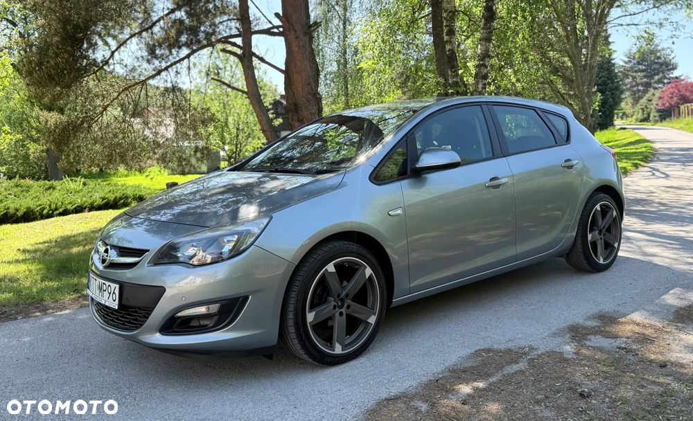 Opel Astra 1.4 Turbo - 1
