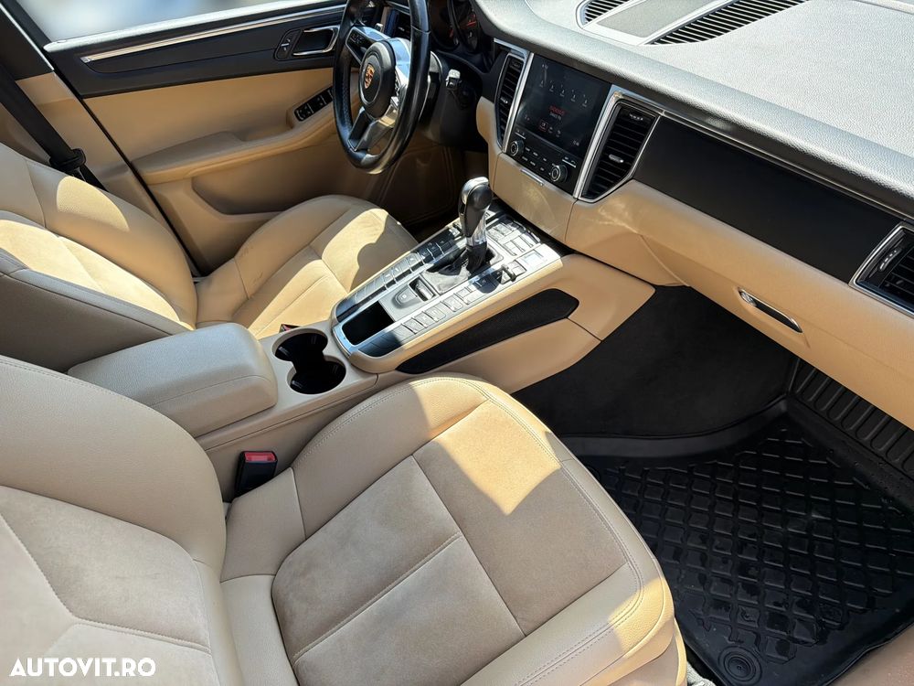 Porsche Macan - 21