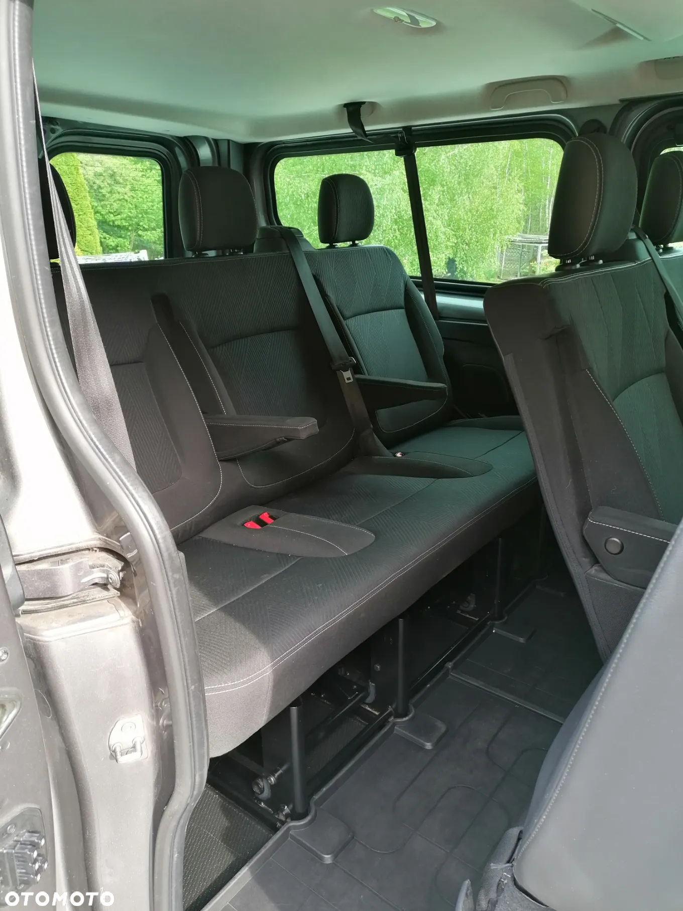 Renault Trafic Grand SpaceClass 2.0 dCi - 17