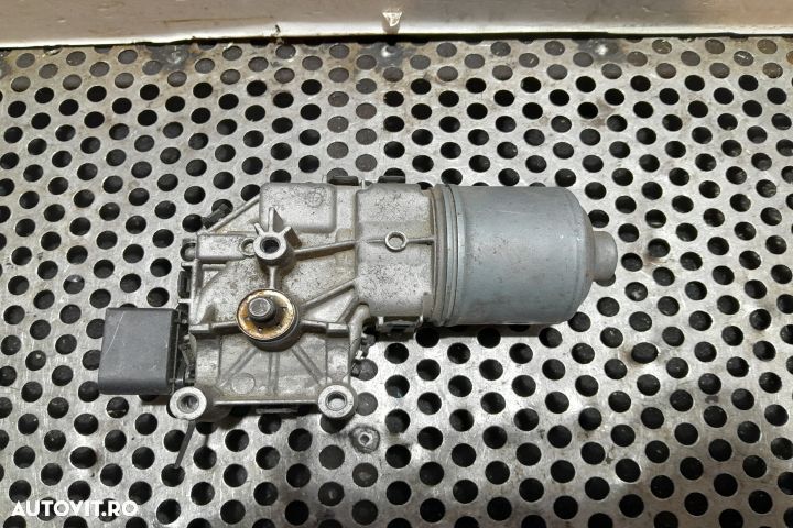 Motoras stergatoare volan pe stanga 8E1955119 / 0390241509 8E1955119 - 2