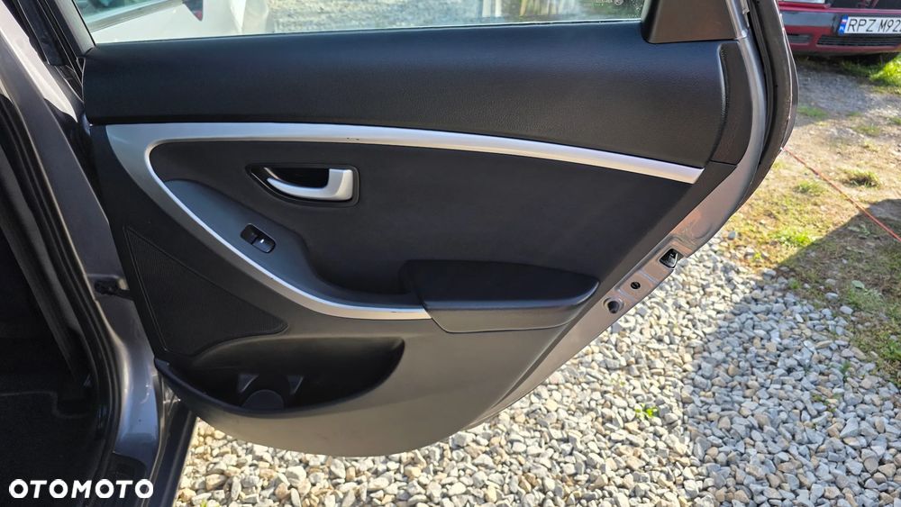 Hyundai i30 1.4 Fifa World Cup Edition - 23
