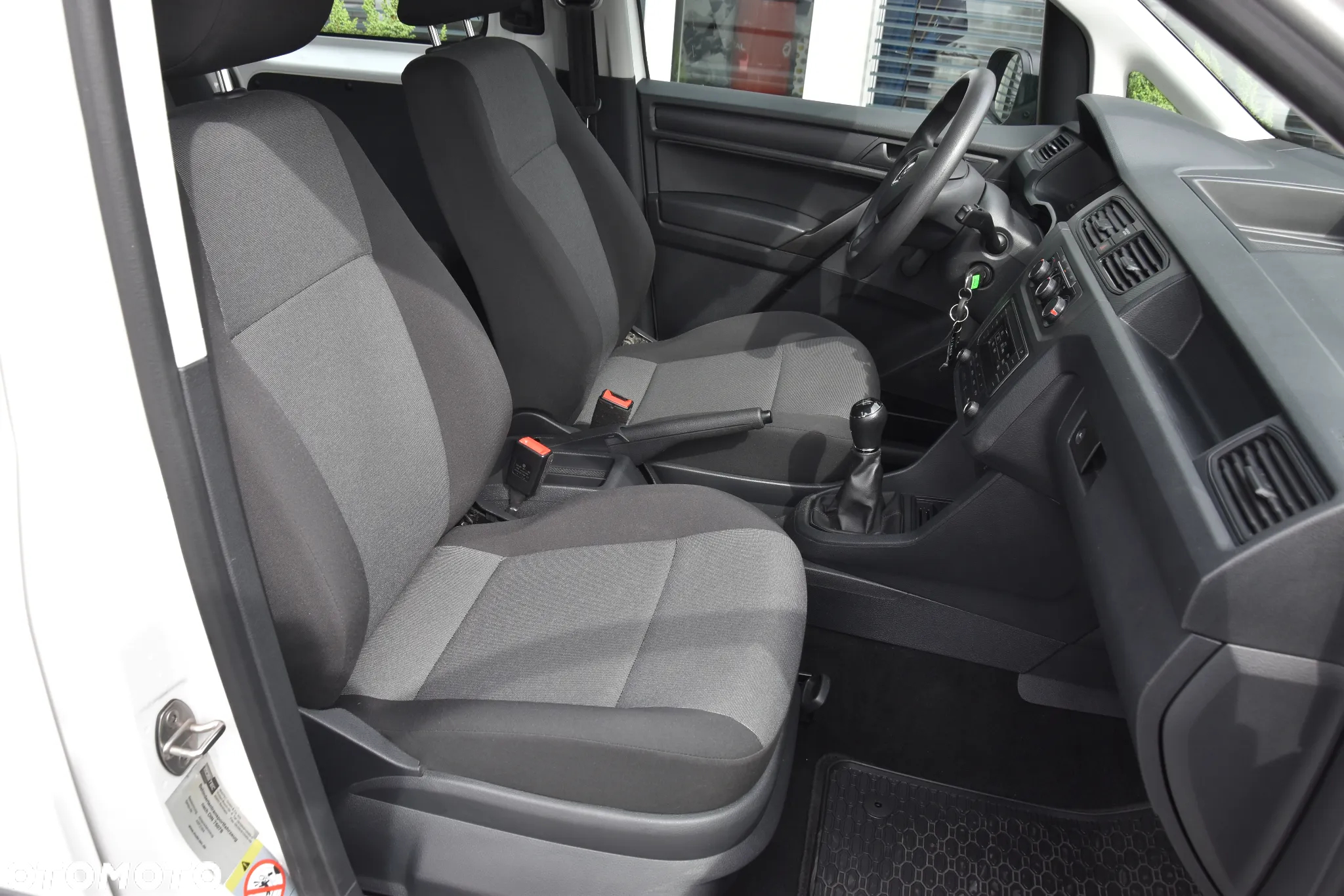 Volkswagen Caddy 2.0 TDI (5-Si.) Family - 14