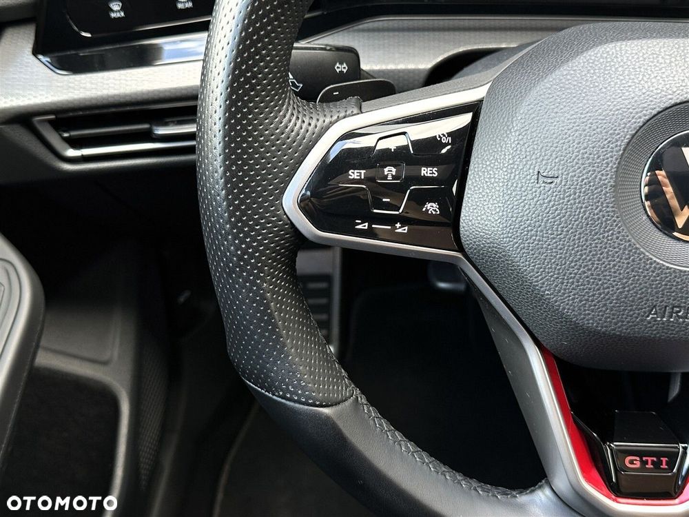 Volkswagen Golf VIII 2.0 TSI GTI DSG - 17