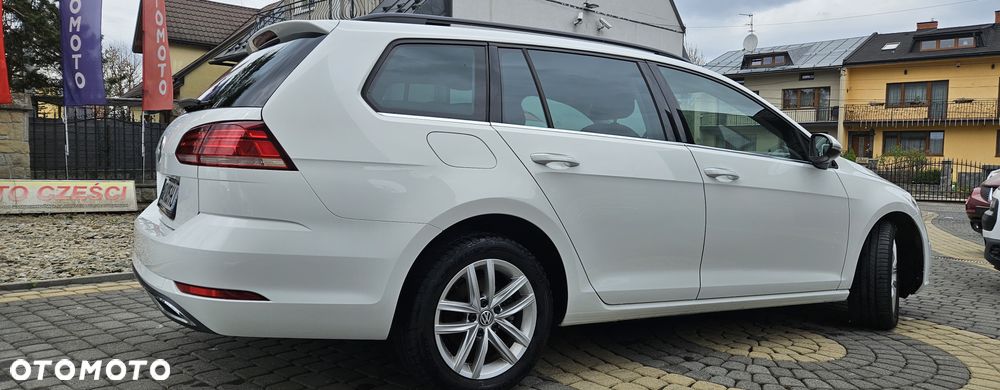 Volkswagen Golf Variant 2.0 TDI SCR DSG Active - 11