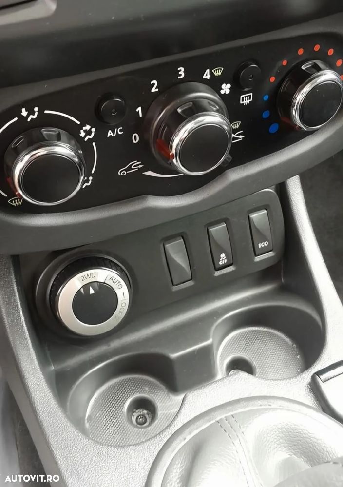 Dacia Duster dCi 110 FAP 4x4 Prestige - 8
