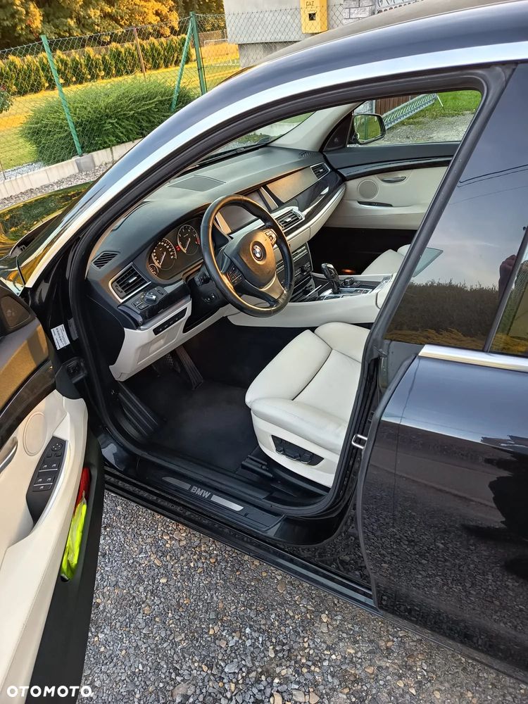 BMW 5GT - 19