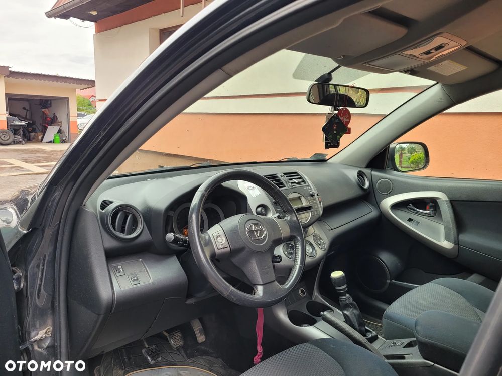 Toyota RAV4 2.2 D-4D 4x4 - 7