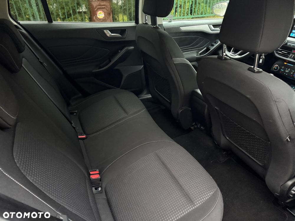 Ford Focus 1.5 EcoBlue Connected - 16