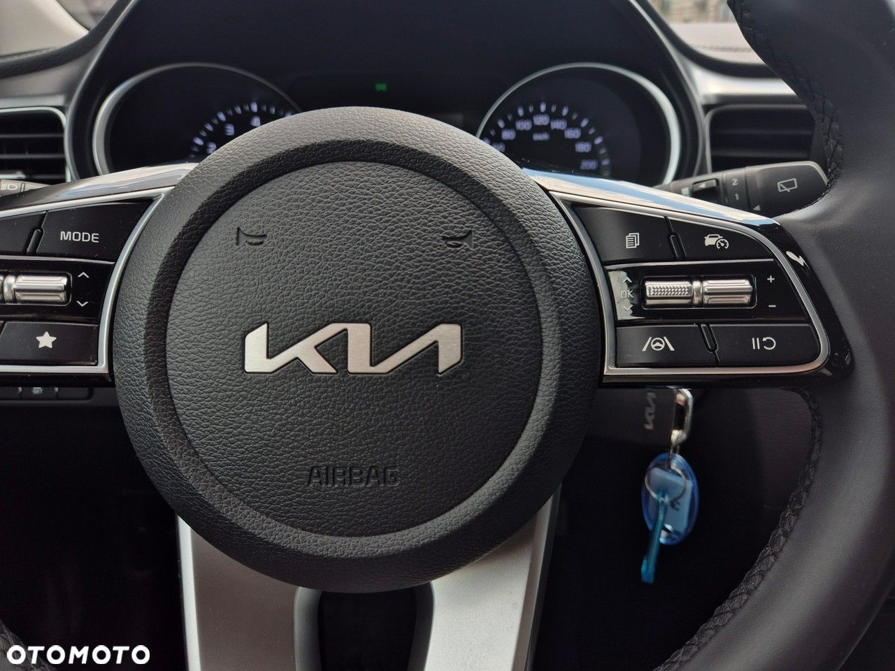 Kia XCeed - 23