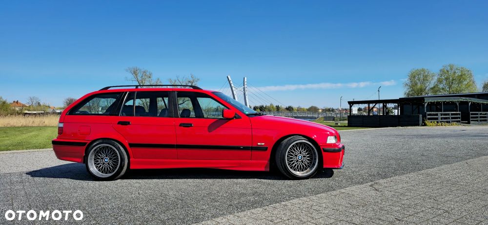 BMW Seria 3 323i - 29