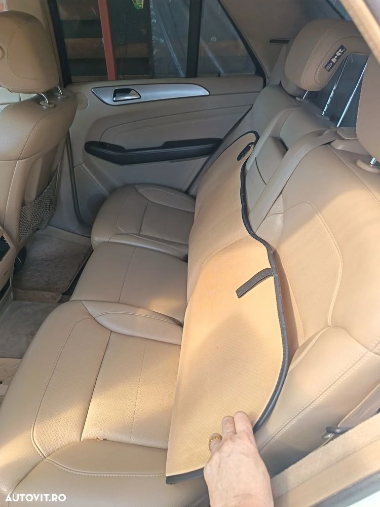 Mercedes-Benz ML 350 BlueTEC 4MATIC Aut - 12