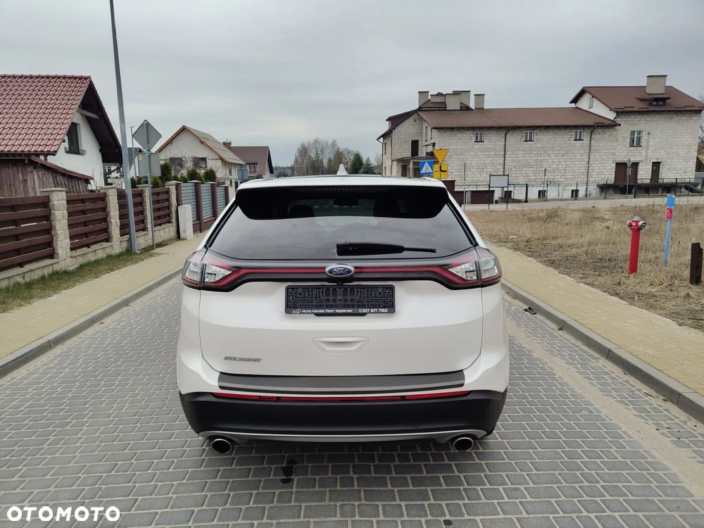 Ford Edge 2.0 TDCi Twin-Turbo 4WD Titanium - 9