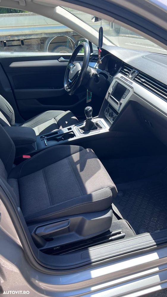 Volkswagen Passat 2.0 TDI 4Motion Comfortline - 6