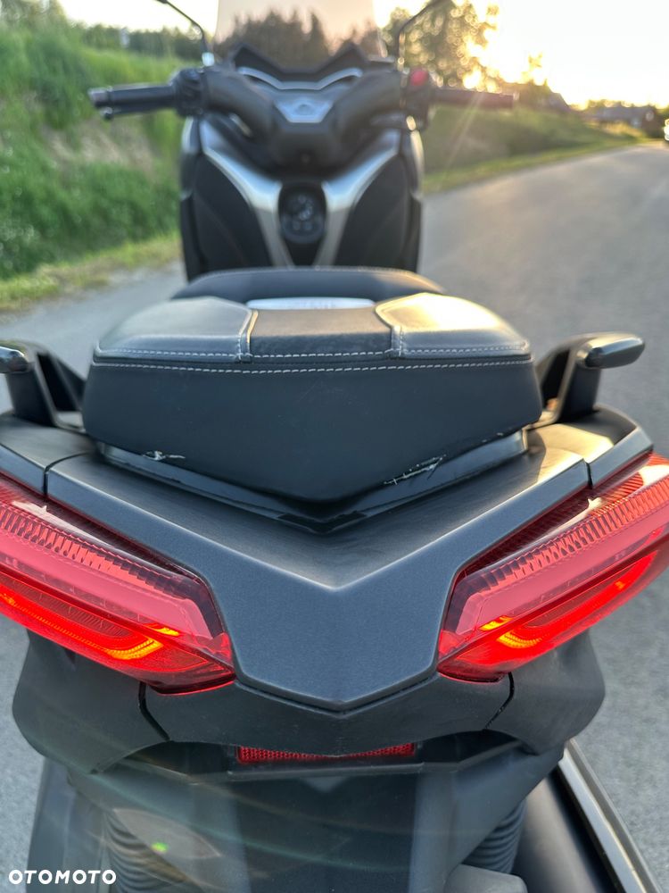 Yamaha X-max - 8
