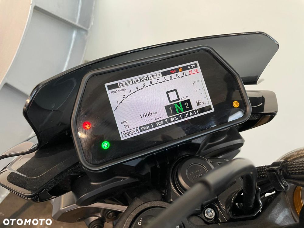 Yamaha MT - 11