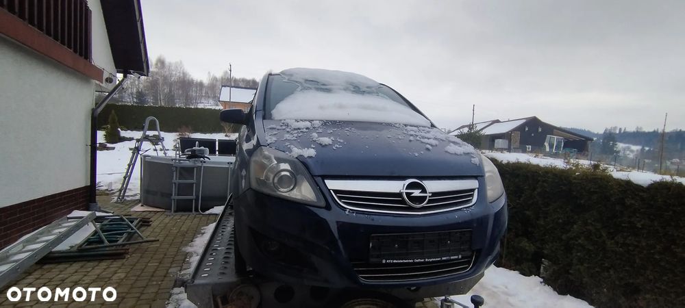 Opel Zafira - 1