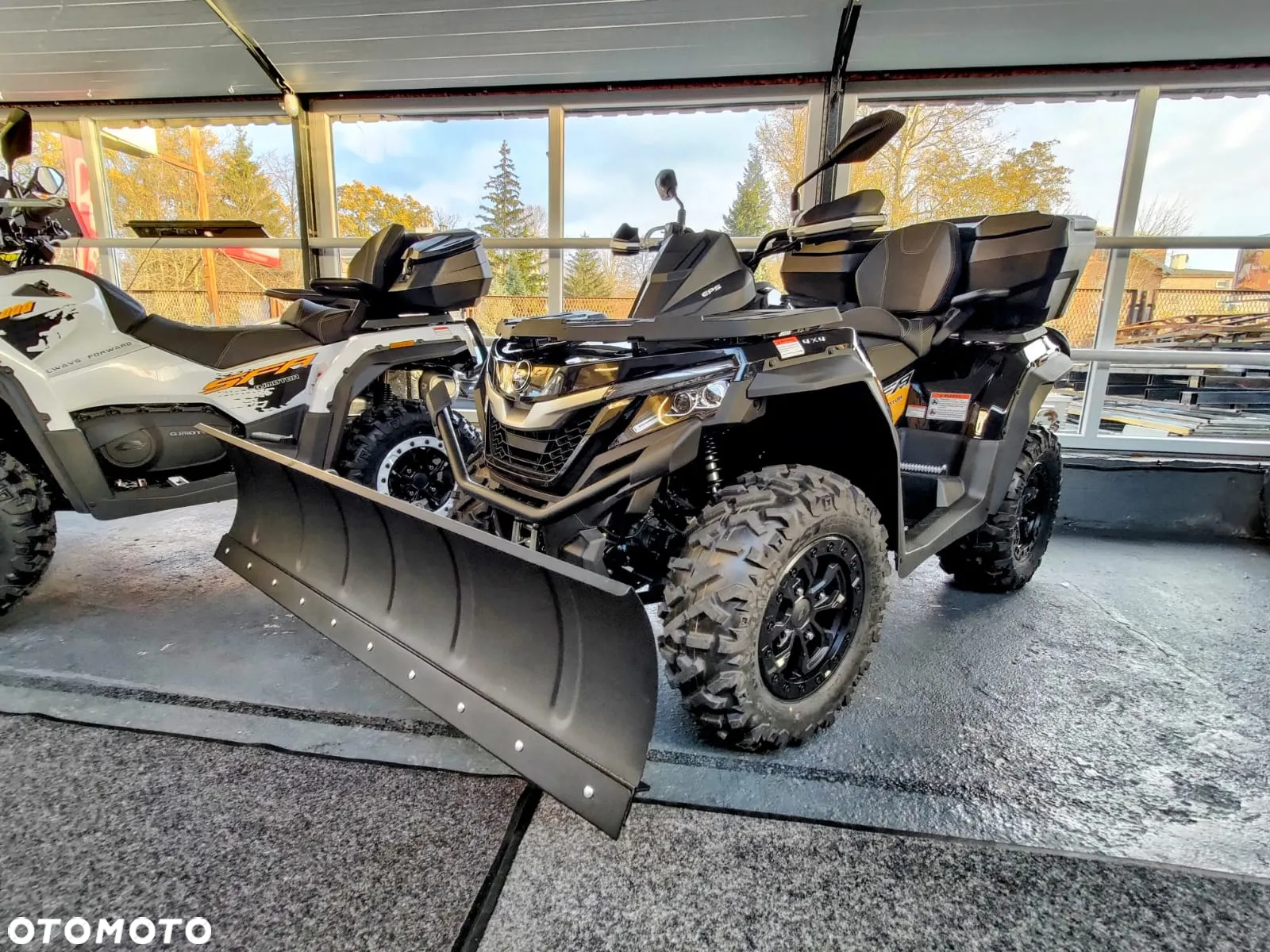 QJMOTOR SFA 1000 - 8