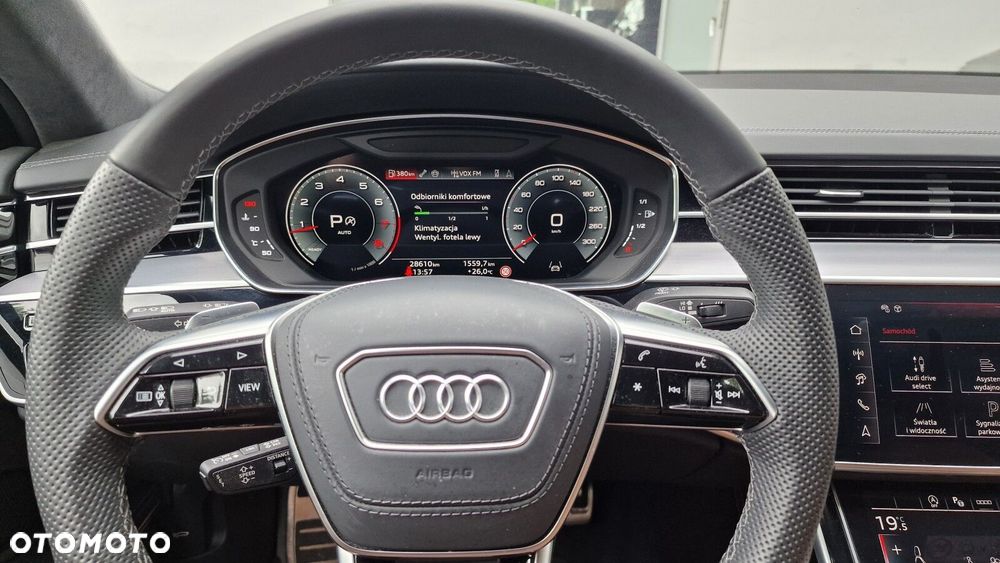 Audi A8 - 30