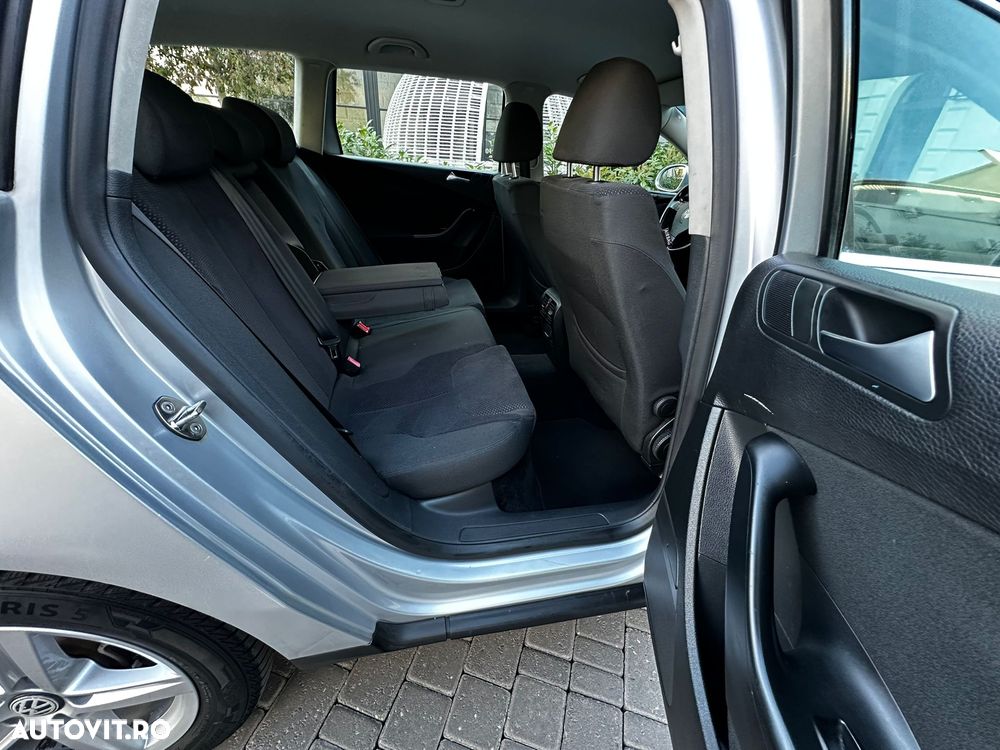 Volkswagen Passat 2.0 TDI DPF Comfortline - 9
