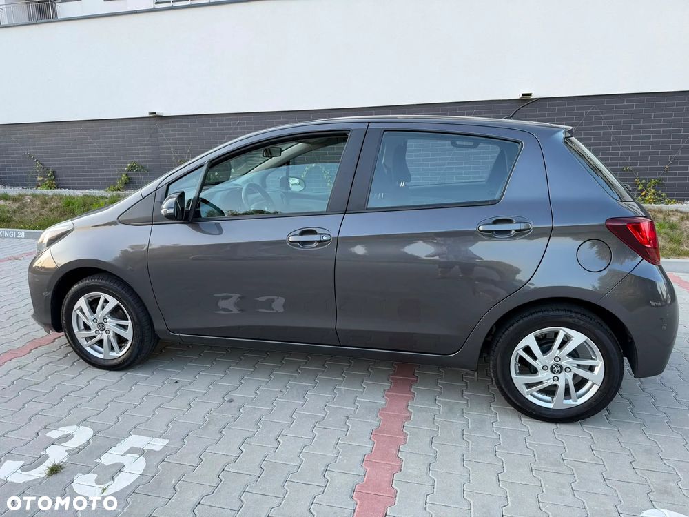 Toyota Yaris 1.33 Premium - 21