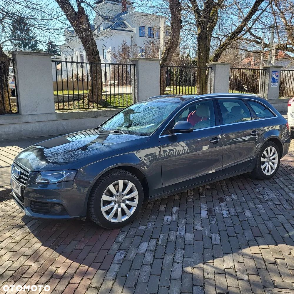 Audi A4 - 1