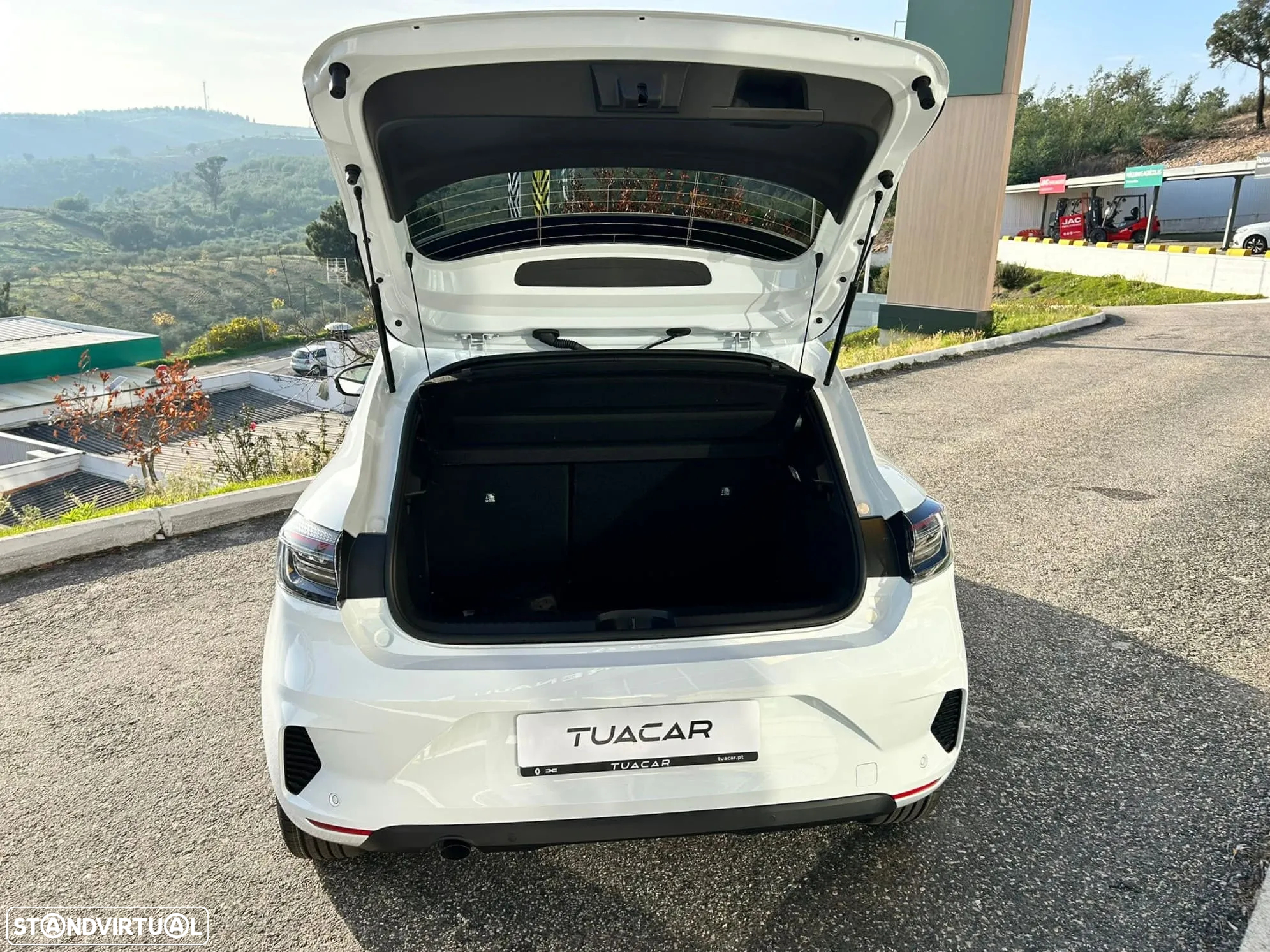 Renault Clio 1.0 TCe Evolution Bi-Fuel - 8