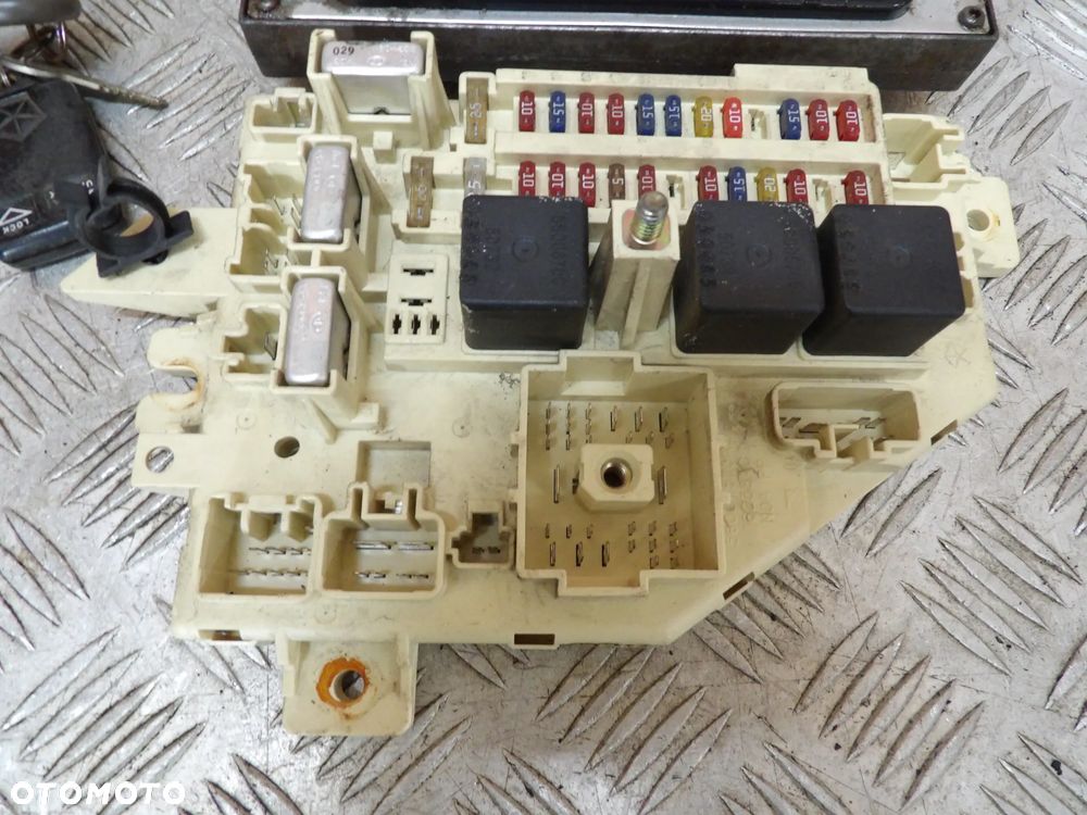 JEEP CHEROKEE XJ 4.0 KOMPUTER STEROWNIK SILNIKA ZESTAW 56041494AE - 2
