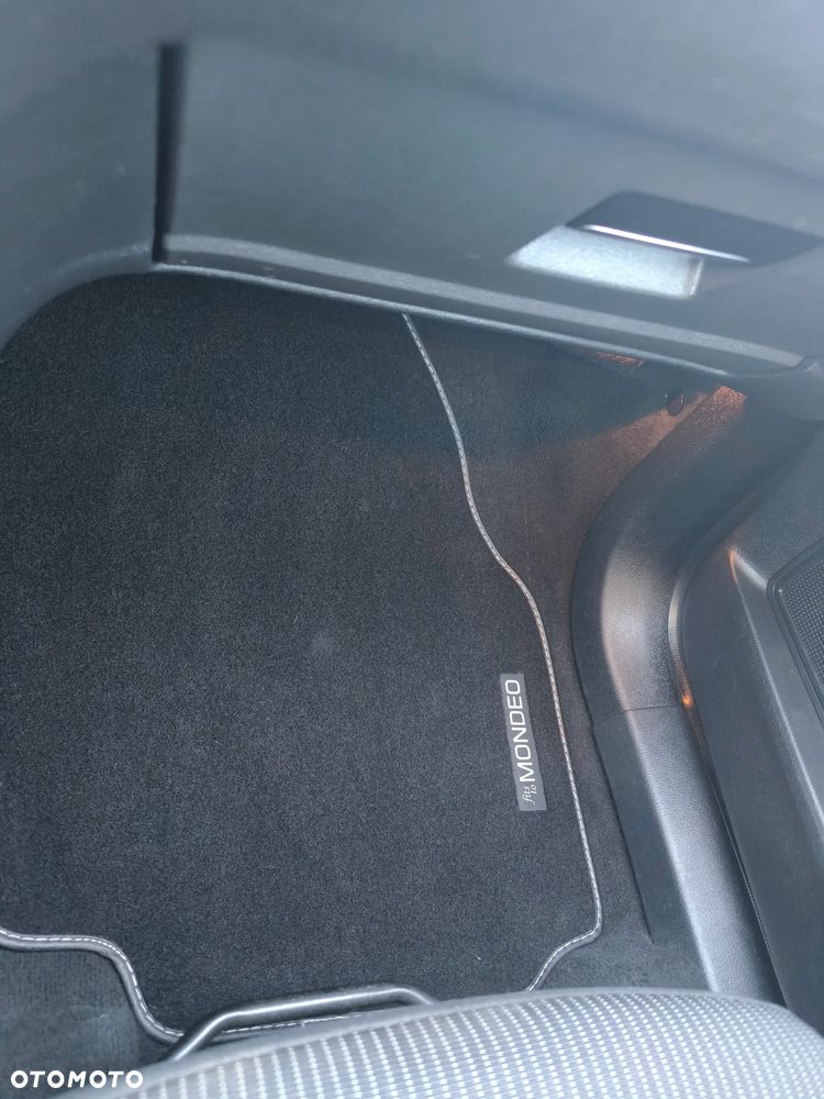 Ford Mondeo 2.0 EcoBoost ST-Line - 12