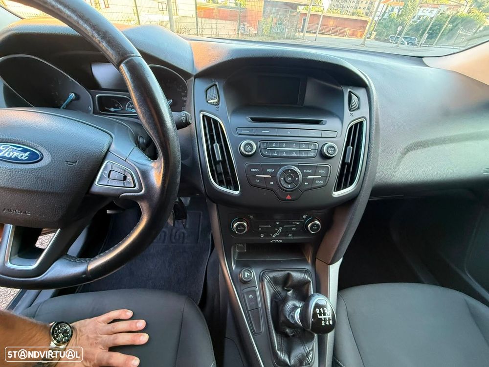 Ford Focus SW 1.5 TDCi Trend ECOnetic - 12