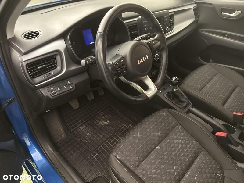 Kia Rio 1.2 M - 10