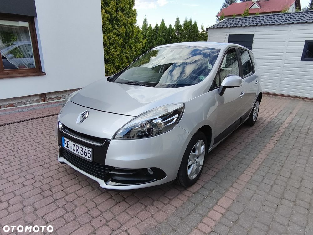 Renault Scenic 1.6 16V 110 TomTom Edition - 1