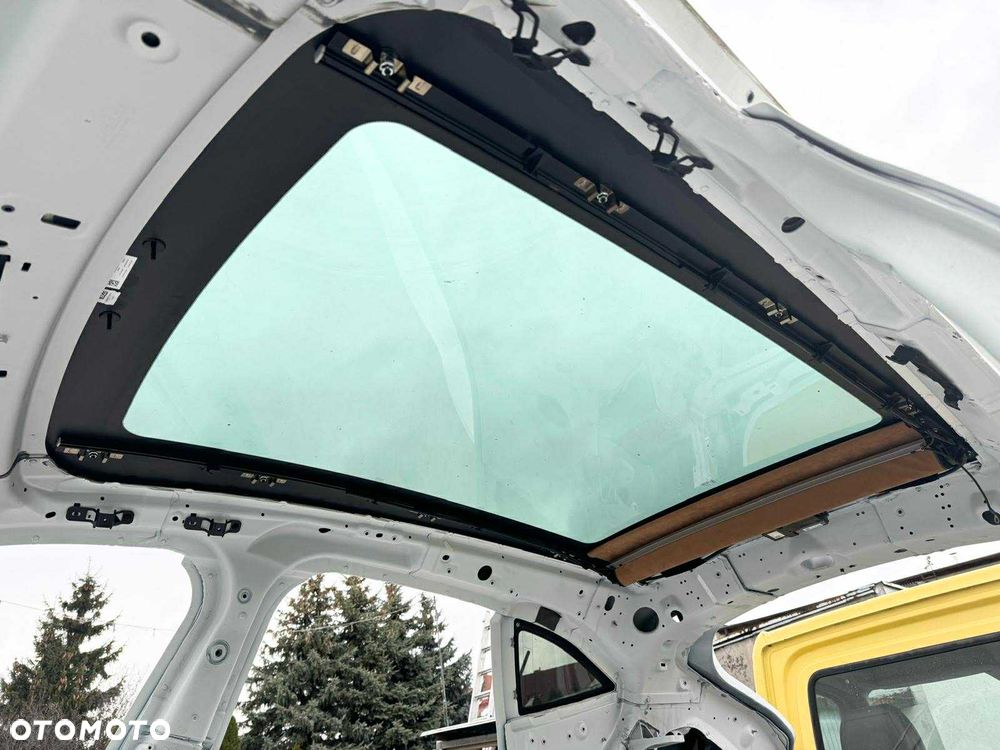 Aston Martin DBX Standard - 4