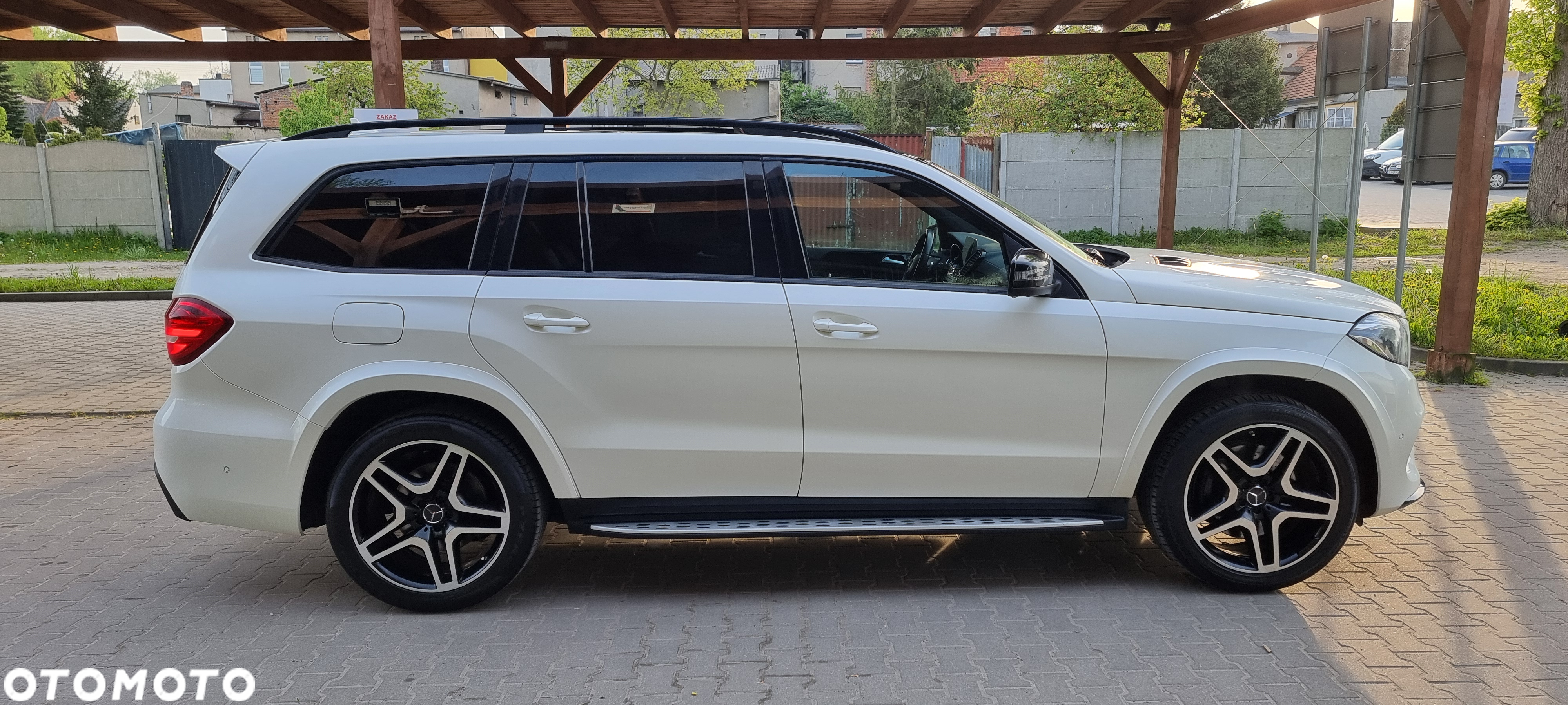 Mercedes-Benz GLS 350 d 4-Matic - 21