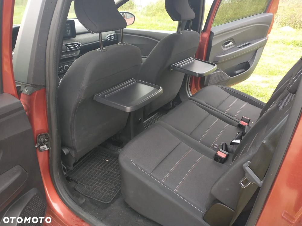 Dacia Jogger 1.0 TCe SL Extreme 7os - 8