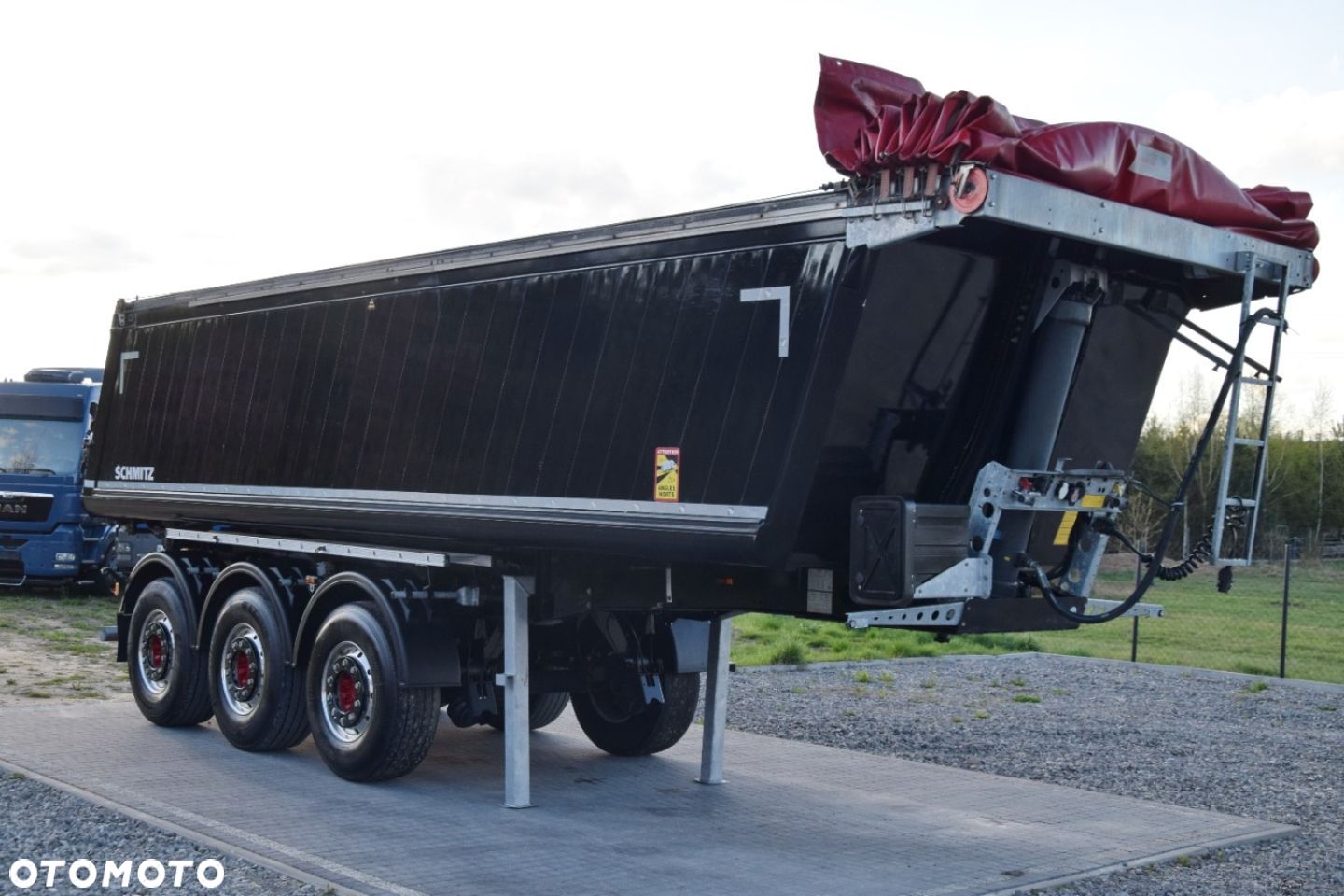 Schmitz Cargobull SKI 24 - 1