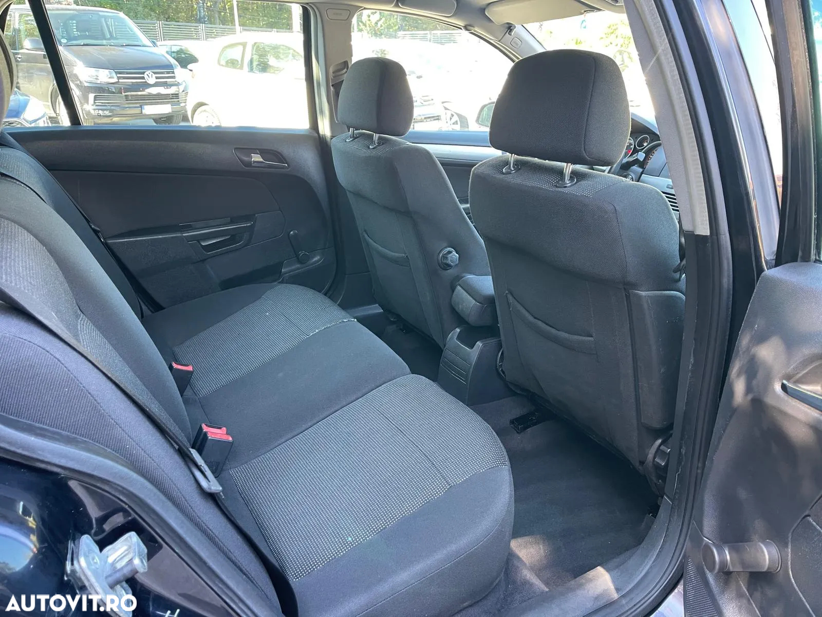 Opel Astra 1.6 Caravan - 7