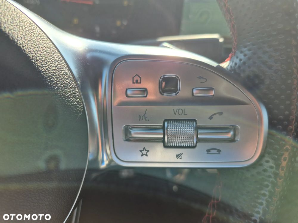 Mercedes-Benz CLA 180 d 7G-DCT AMG Line - 18