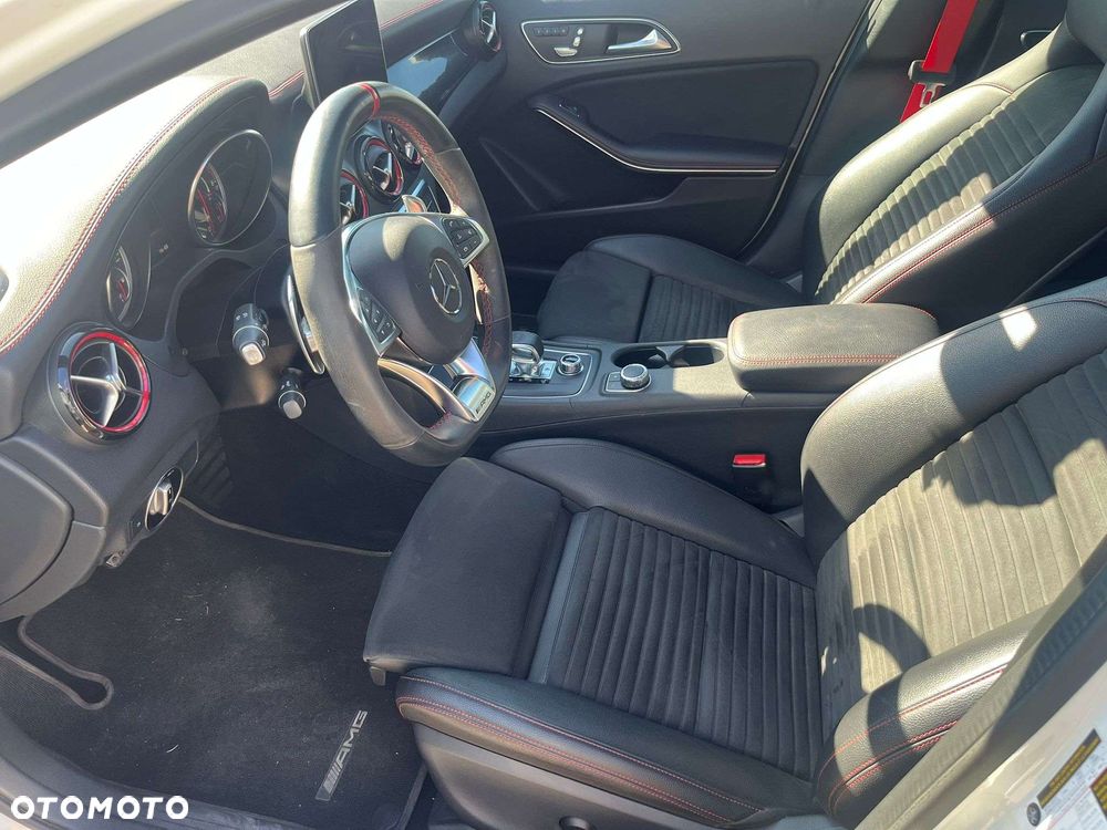 Mercedes-Benz GLA AMG 45 4Matic AMG Speedshift 7G-DCT AMG Night Edition - 6