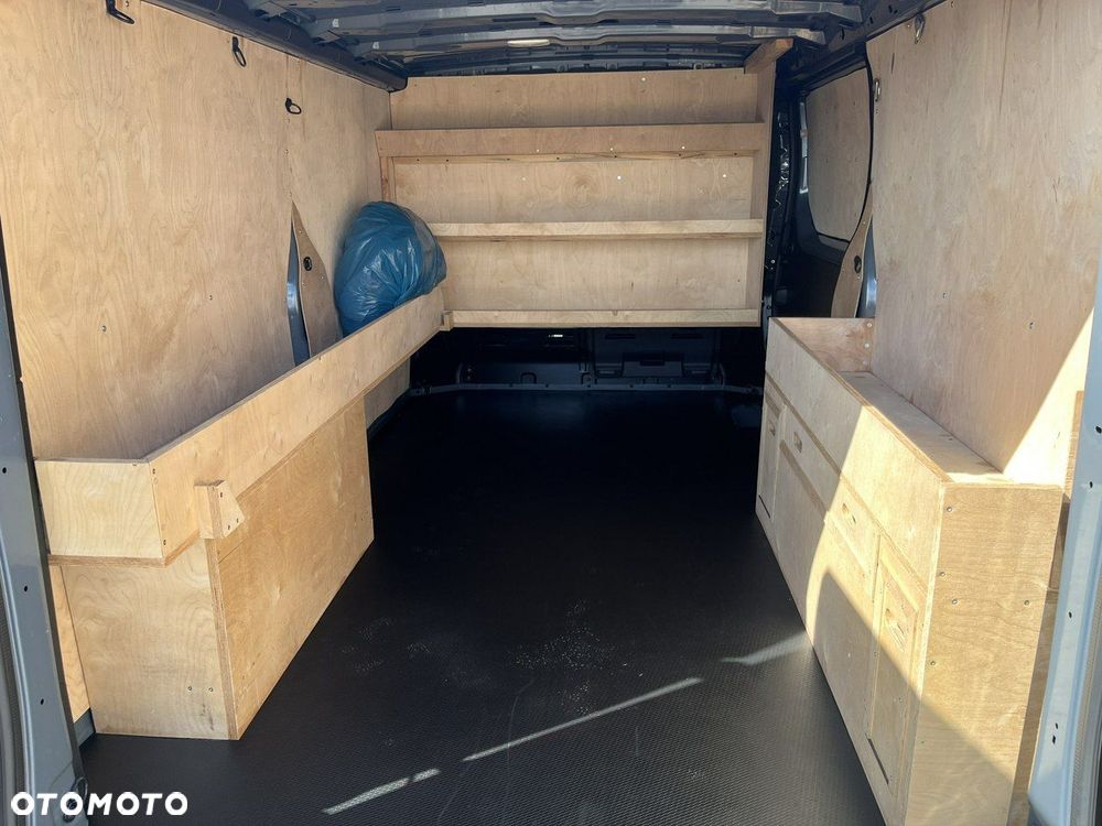 Renault Trafic - 22