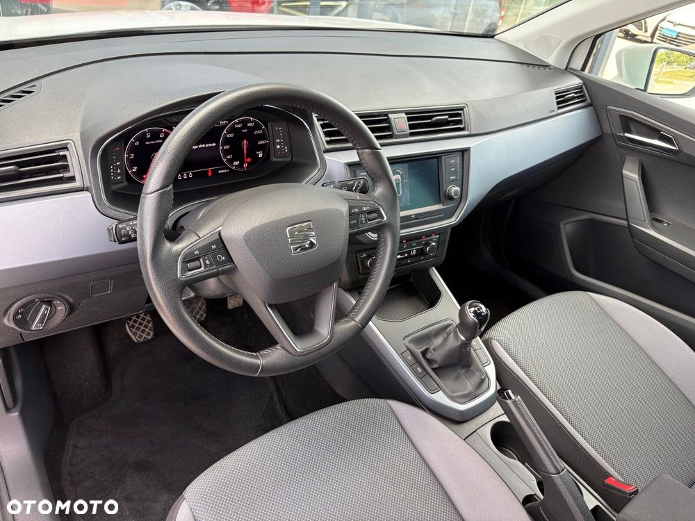 Seat Arona - 12