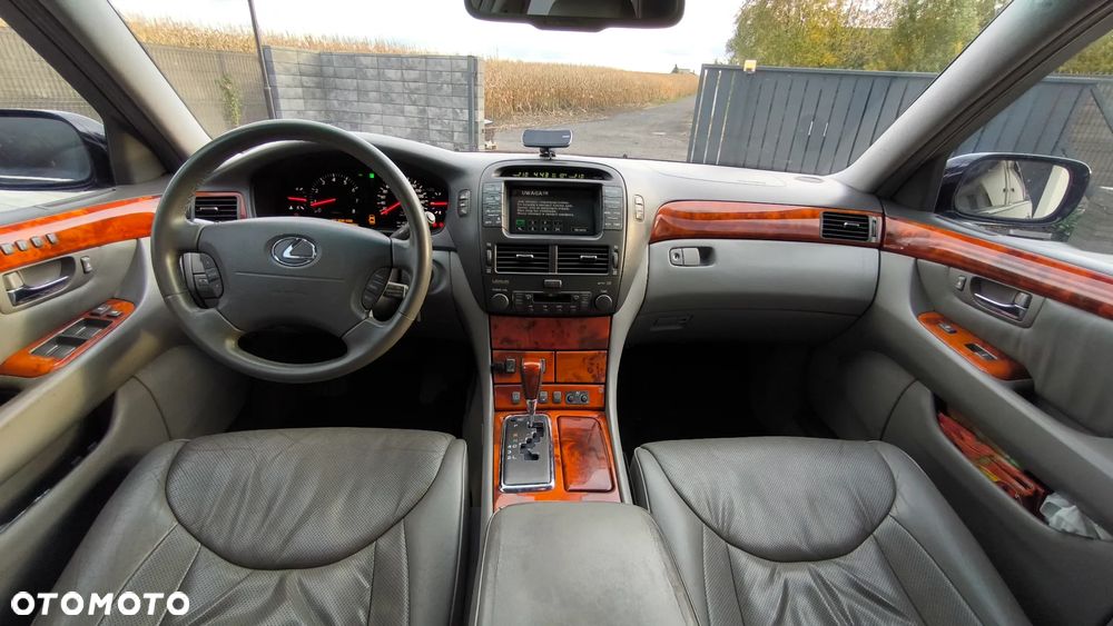 Lexus LS Prestige - 11