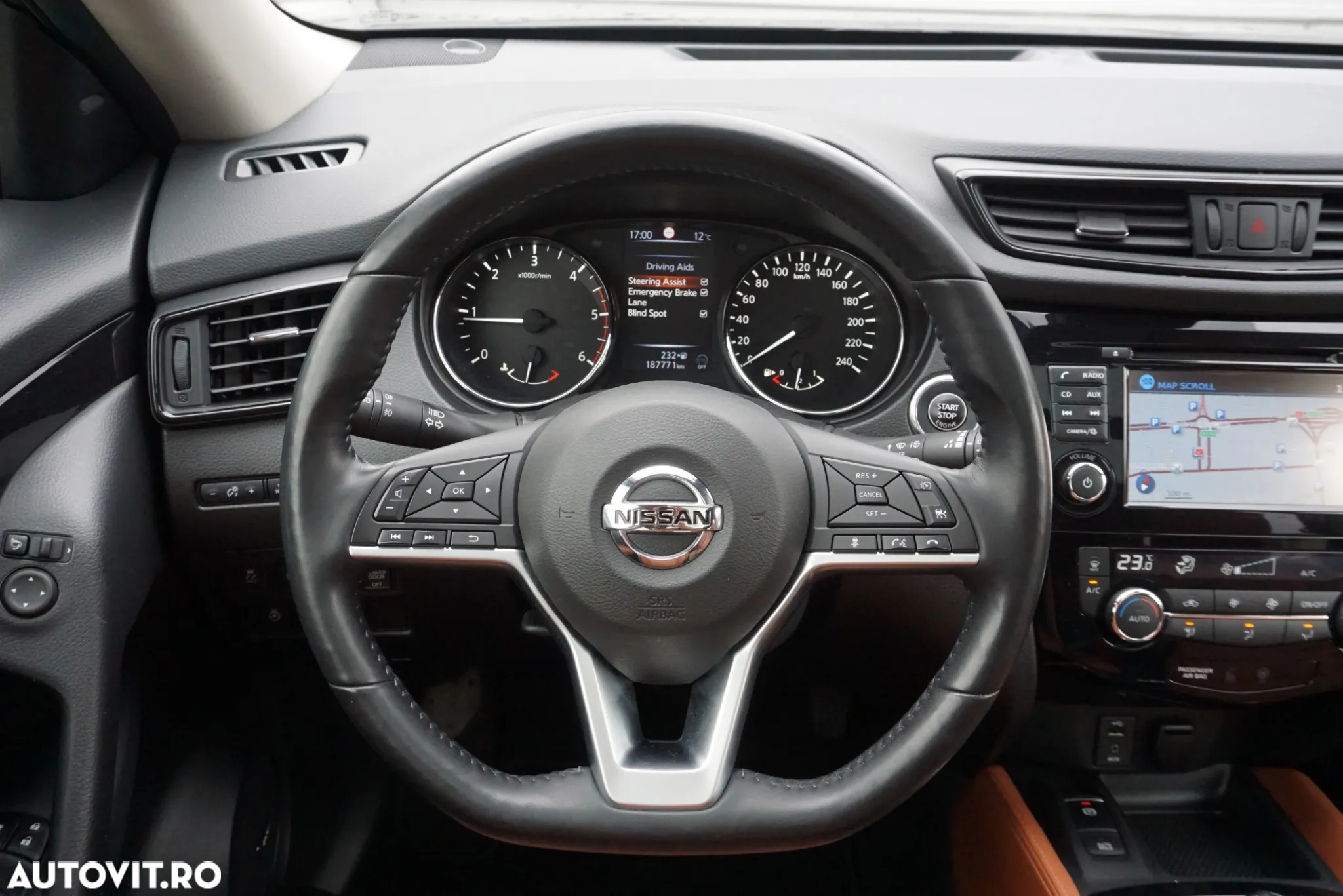 Nissan X-Trail 1.7 dCi ALL-MODE 4x4i Tekna - 31