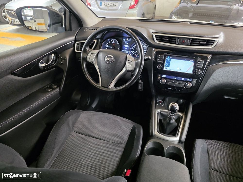 Nissan Qashqai 1.5 dCi N-Connecta - 13