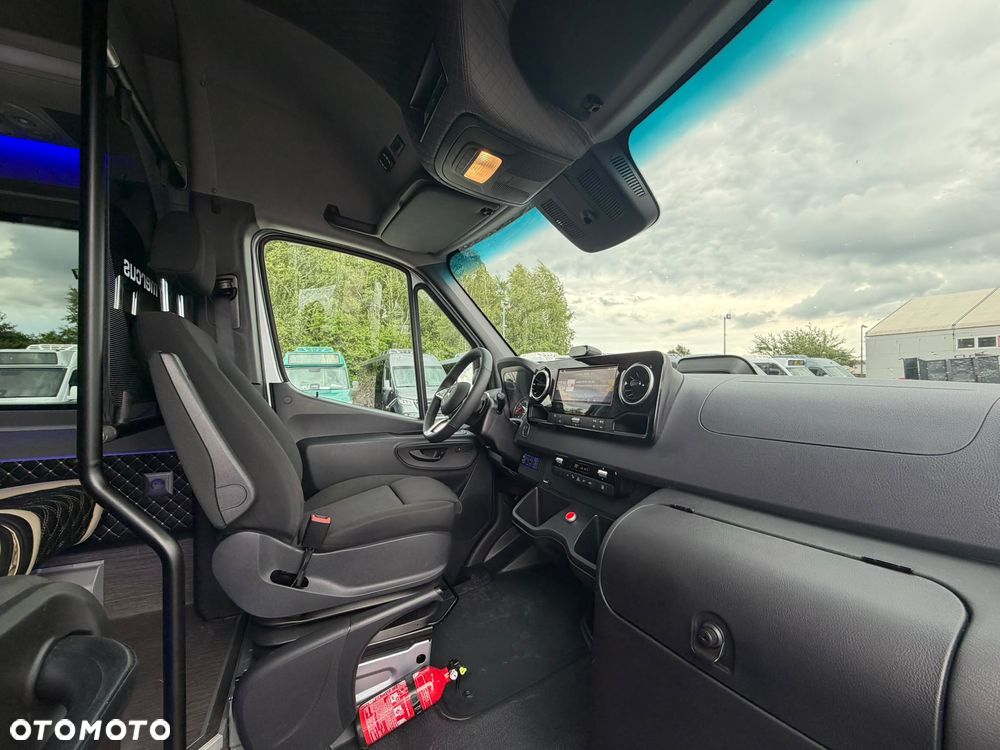 Mercedes-Benz Sprinter 519 - 17