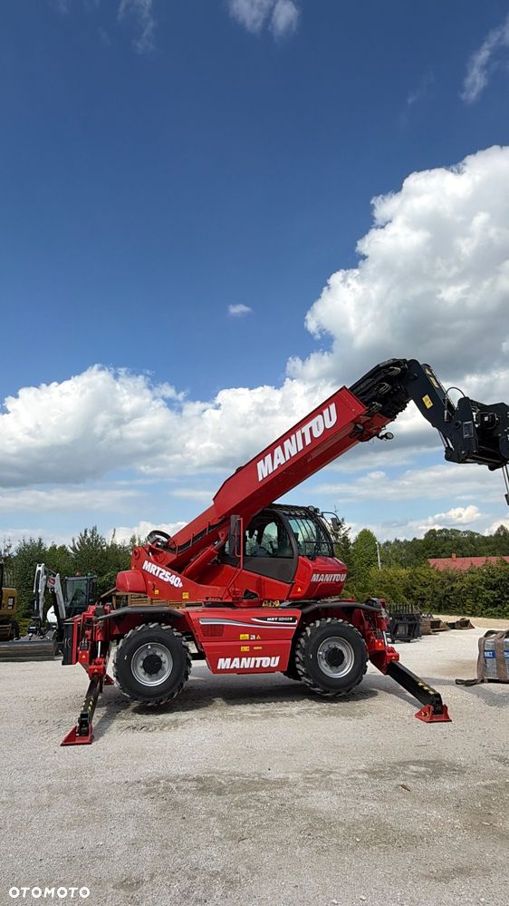 Manitou Ładowarka teleskopowa MANITOU ROTO Mrt 2540 + Privilage 360° obrotowa 2150 2550 bez Dpf i Adblue  PILOT sterowania Kosz Widły manitka silnik Mercedes  Wciagarka  1 właściciel KLIMA serwisowana Merlo - 4