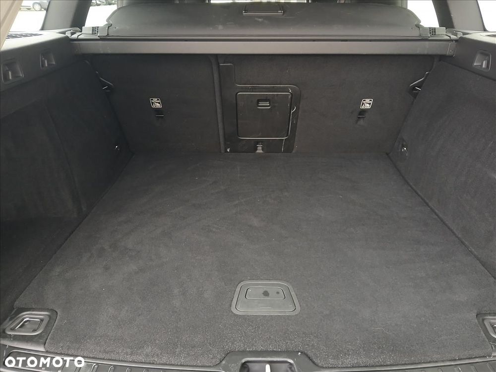 Volvo V60 D3 Momentum Pro - 10