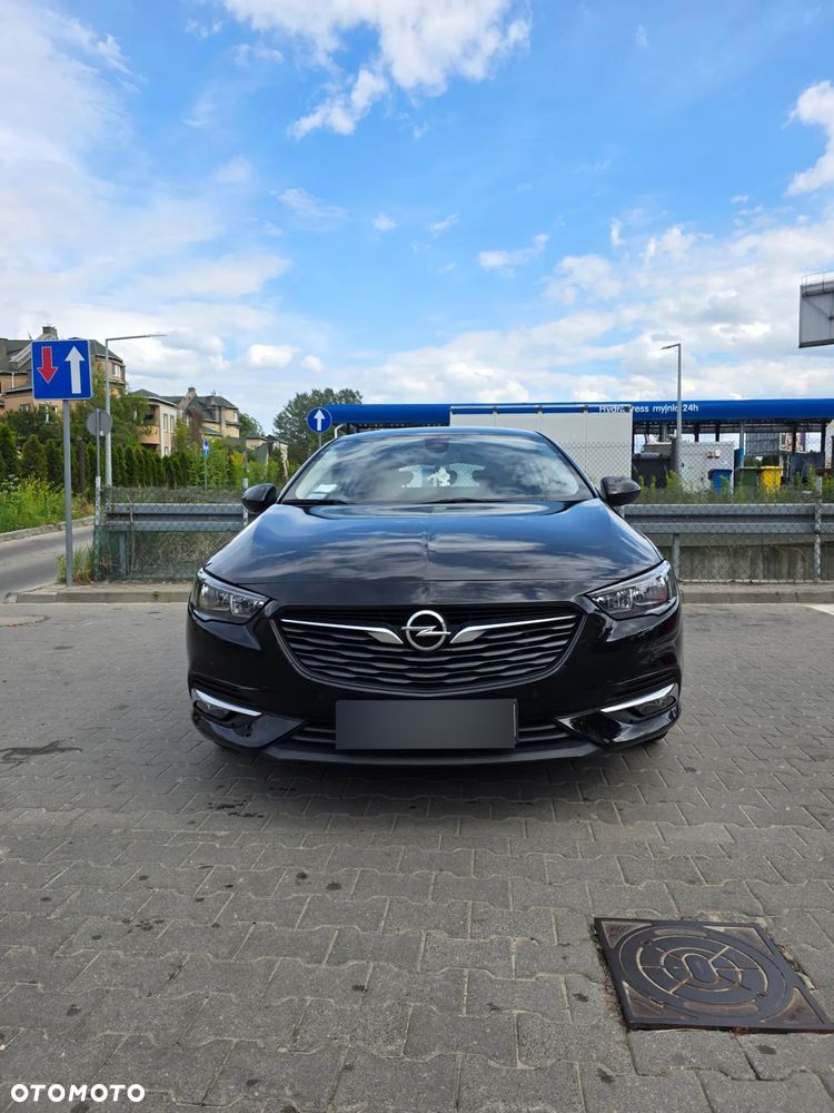 Opel Insignia - 1