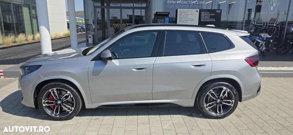 BMW X1 xDrive23i AT MHEV - 2