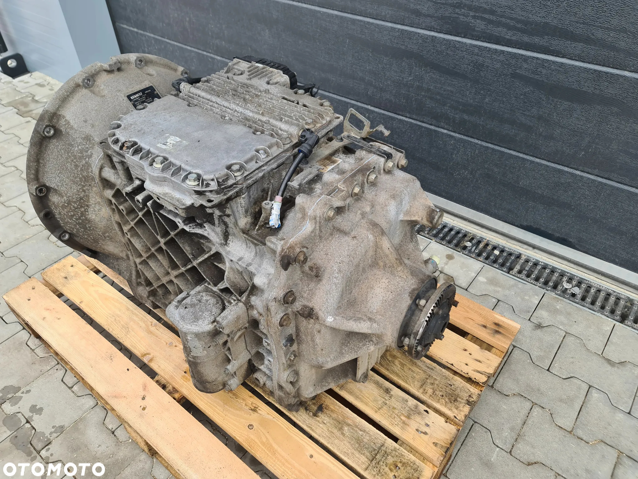 KOMPLETNA SKRZYNIA BIEGÓW AT2412F RENAULT RANGE GAMA T C K VOLOV FH4 FM4 - 6