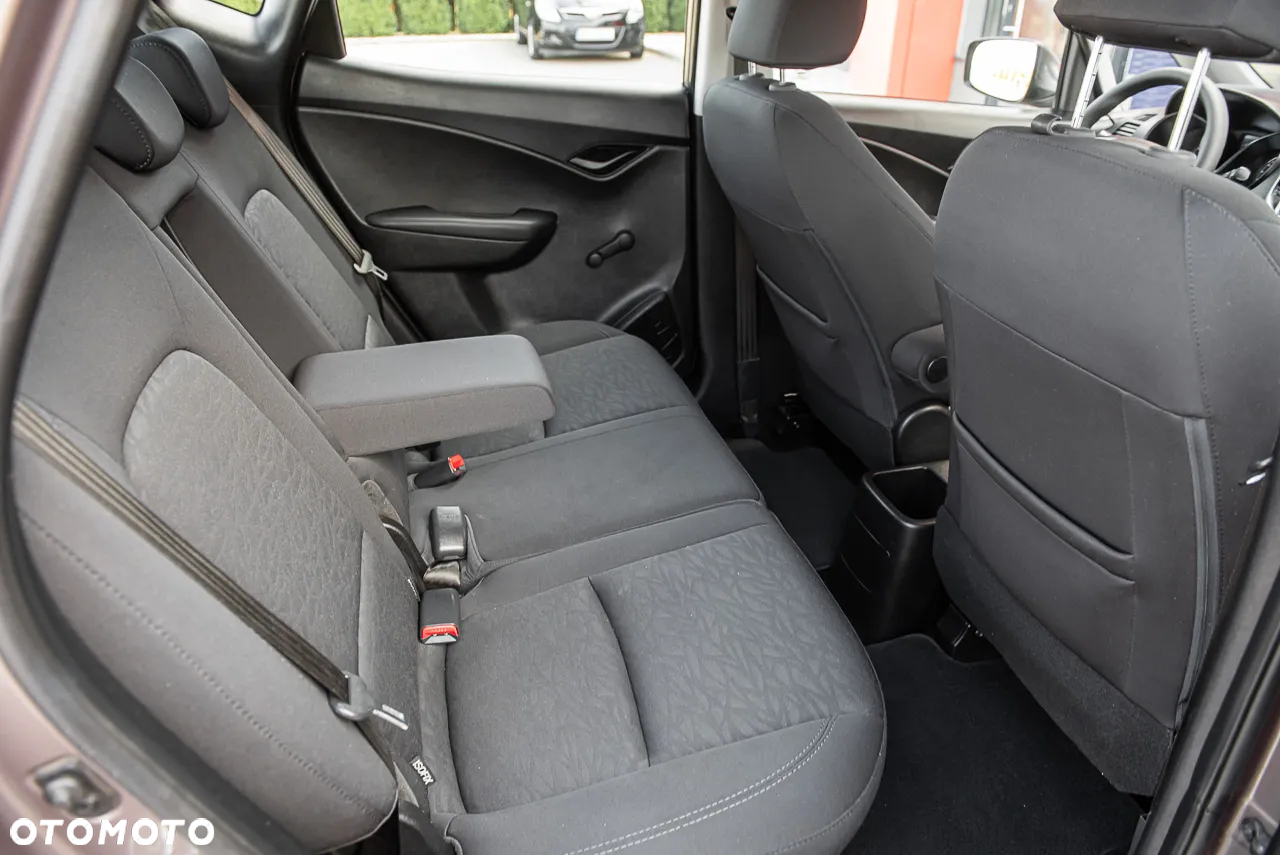 Hyundai ix20 - 25